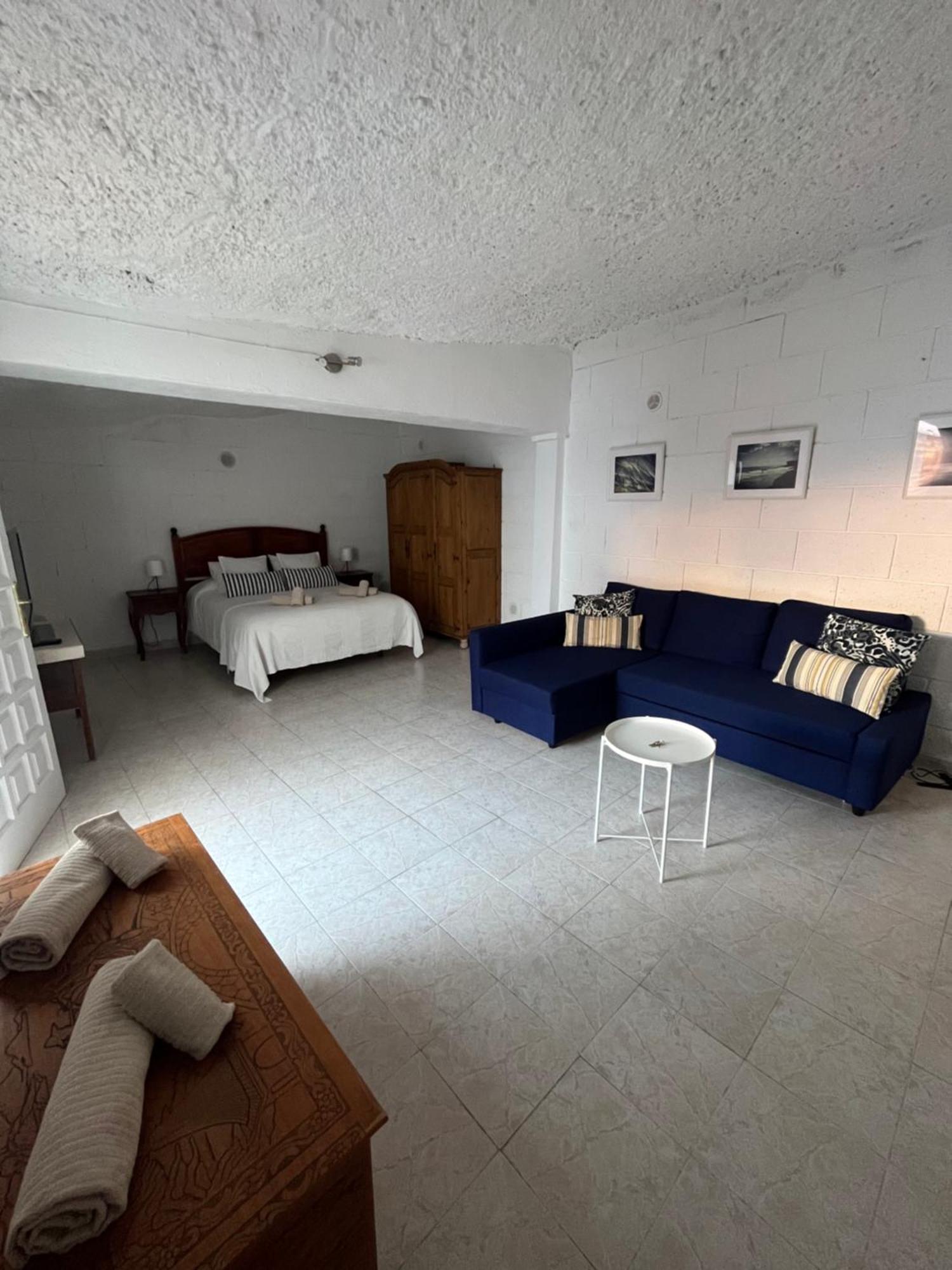 Whispering Tides Villa Candelaria Extérieur photo